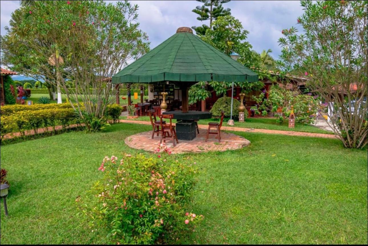Finca Hotel El Ocaso Quimbaya Exterior photo
